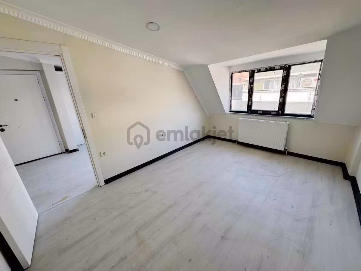 Bayrampaşa'da Teraslı Satılık 3+1 Sıfır Daire - 18