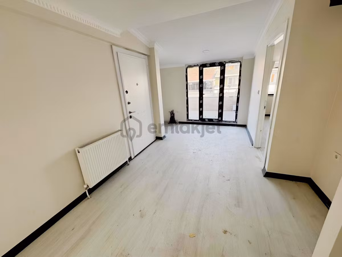Bayrampaşa'da Teraslı Satılık 3+1 Sıfır Daire - 9