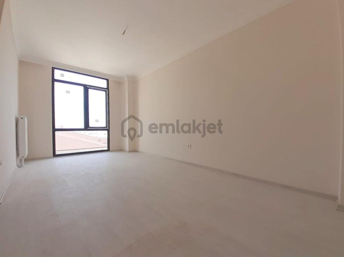 Mertcan'dan Havuzlu Güvenlikli Sitede Ara Kat 2+1 Daire - 8