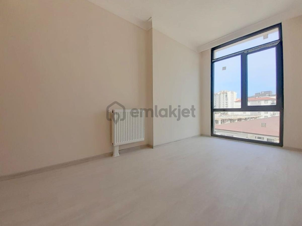 Mertcan'dan Havuzlu Güvenlikli Sitede Ara Kat 2+1 Daire - 12