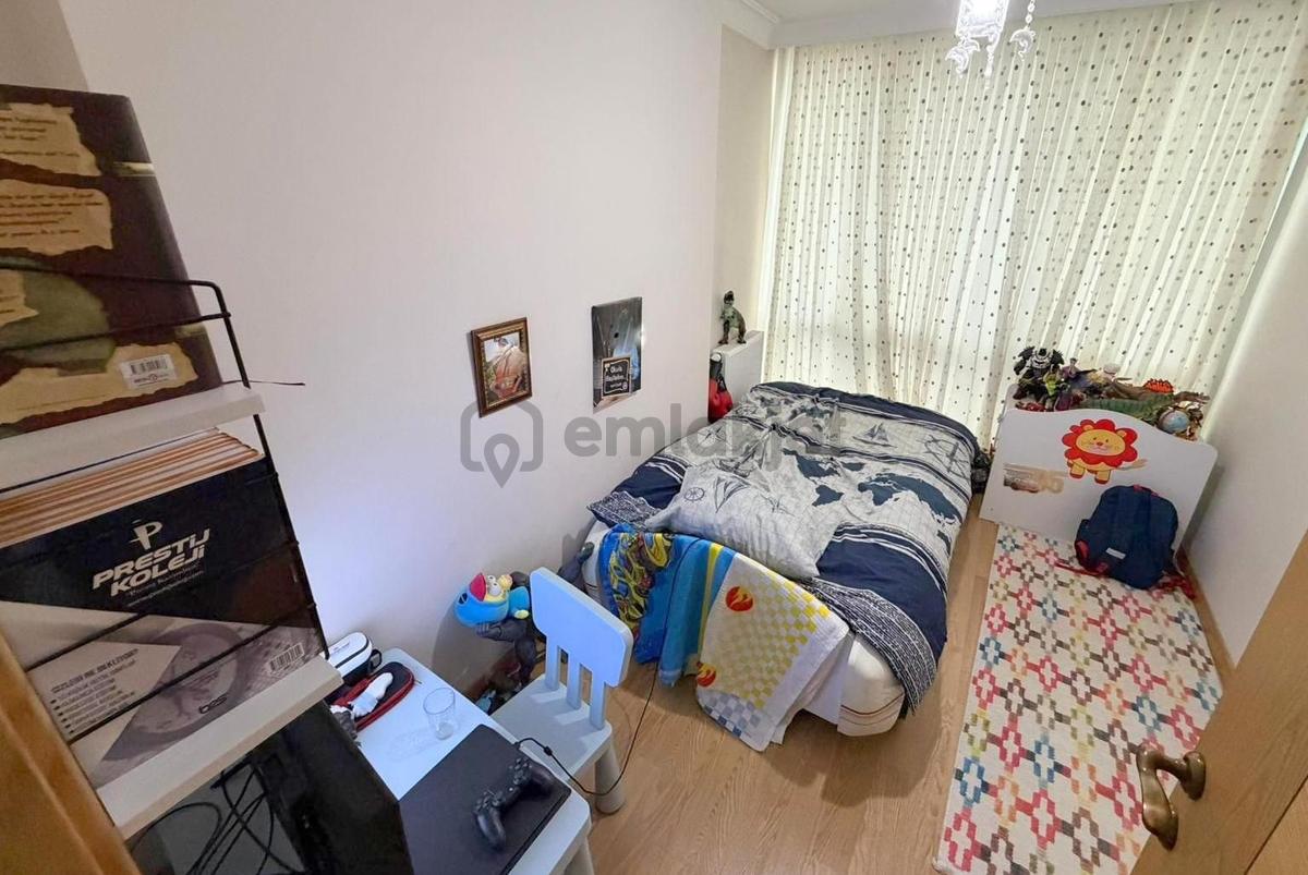 Mertcan'dan Ary Efedra Sitesi İçinde Balkonlu Geniş Ferah 2+1 - 13