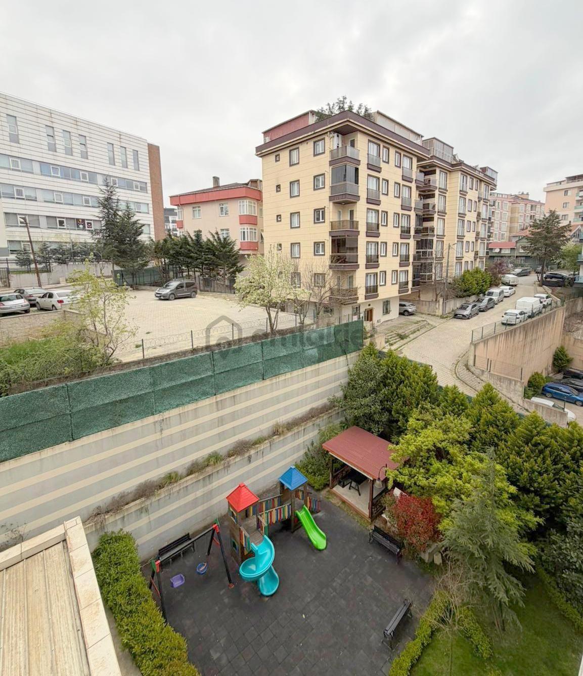 Mertcan'dan Ary Efedra Sitesi İçinde Balkonlu Geniş Ferah 2+1 - 8
