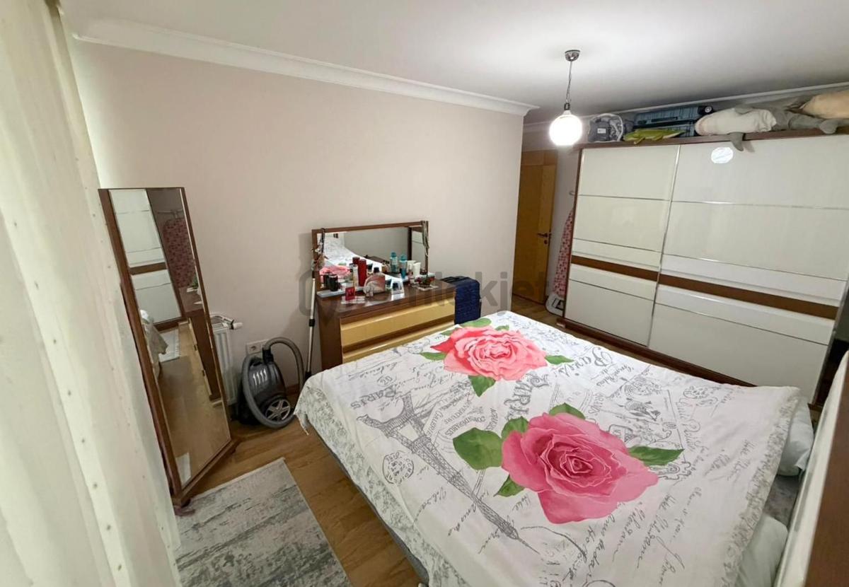 Mertcan'dan Ary Efedra Sitesi İçinde Balkonlu Geniş Ferah 2+1 - 12