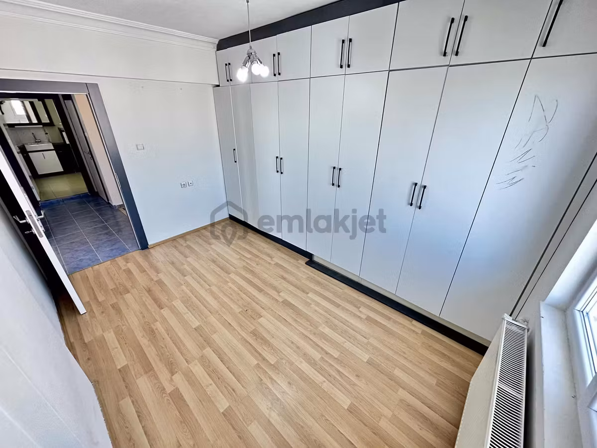 Ulukan'dn Elvanket'te Şehir Manzaralı !! Kış Bahçeli 4+1 Teras ! - 24
