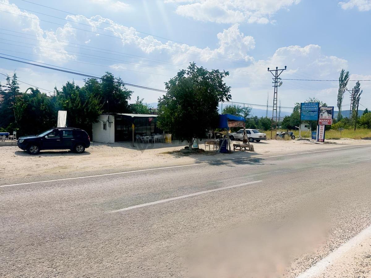Antalya Denizli Otoyolunda Turizm Ruhsatlı Tesis - 2