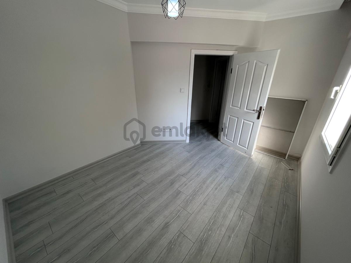 Didimde Havuzlu Sitede Geniş 2+1 - 16