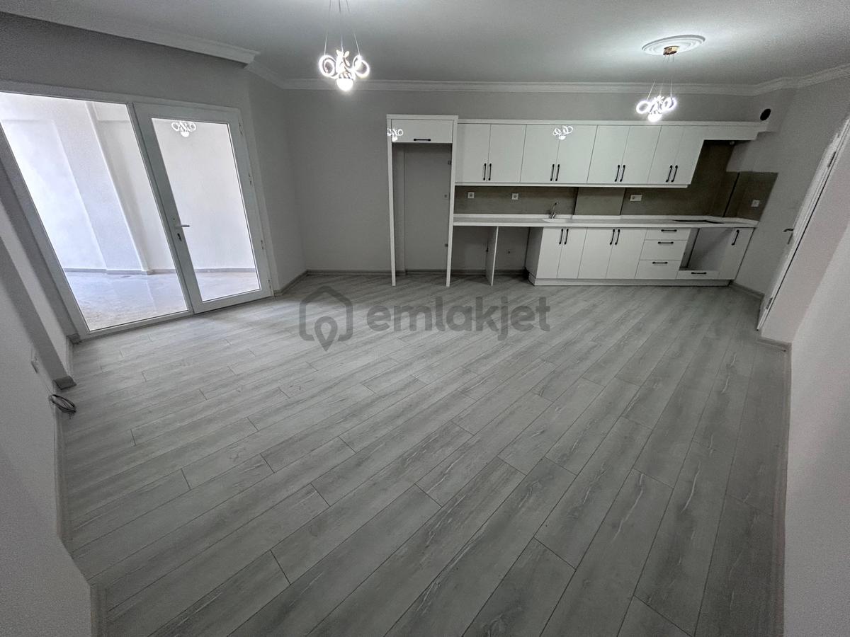 Didimde Havuzlu Sitede Geniş 2+1 - 14