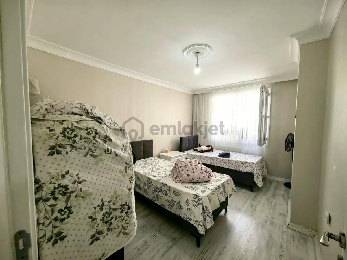 Aslı Emlak'tan Gazi Mah Asansörlü Kat 1 - 18