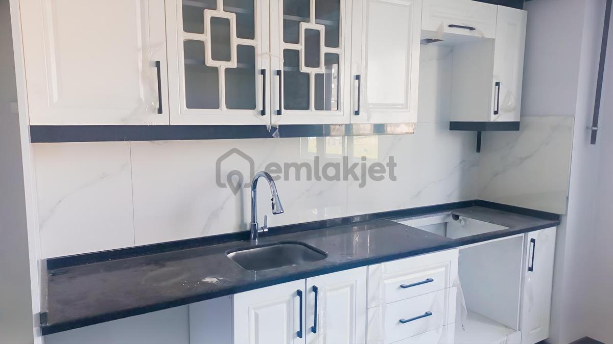 Hatip Mh De 1+1 Site İcerisinde Havuzlu Daire - 13