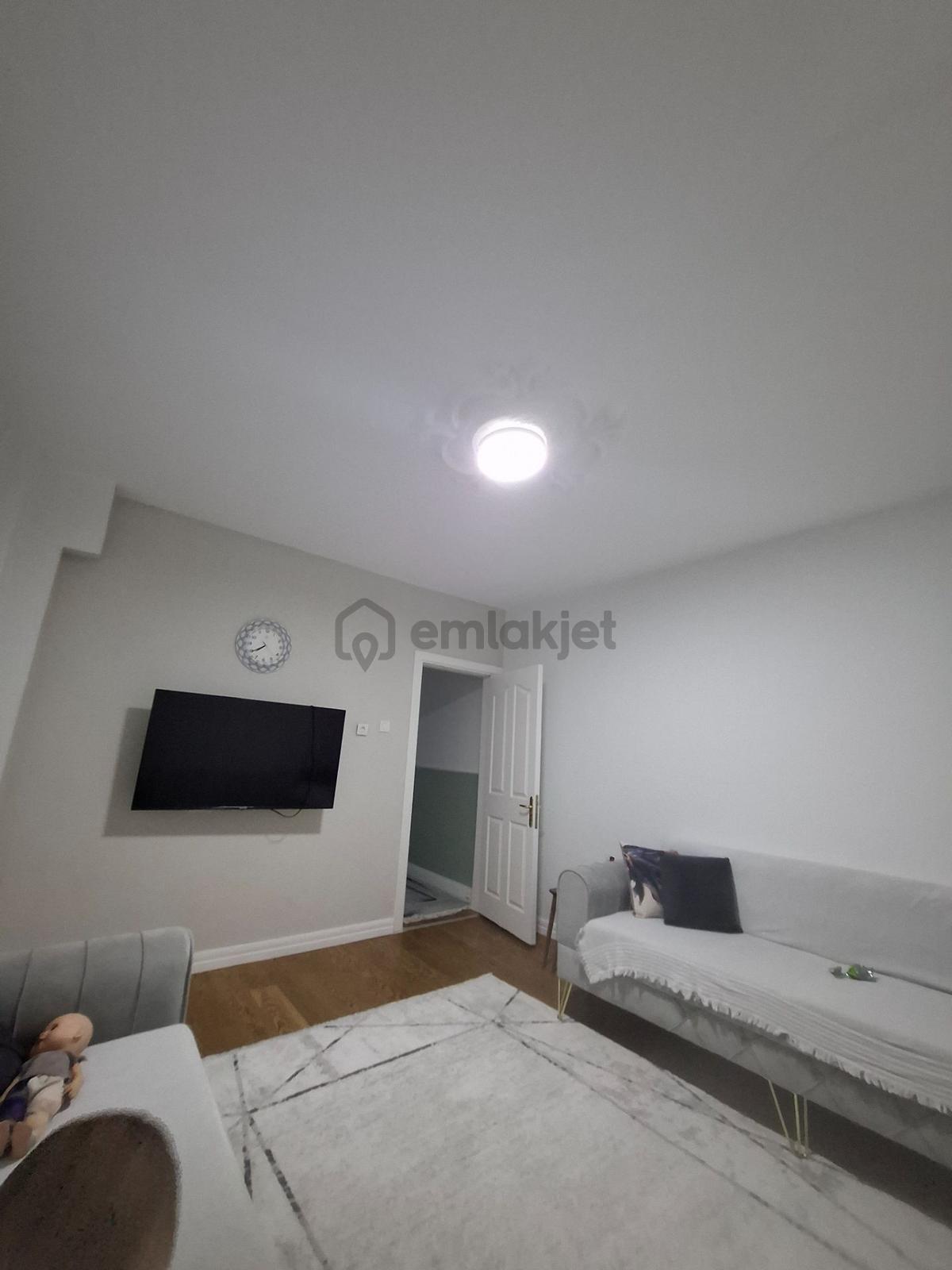 Sahibinden Yenilenmiş Daire Yüksek Giriş İhtiyaçtan Satılık - 2