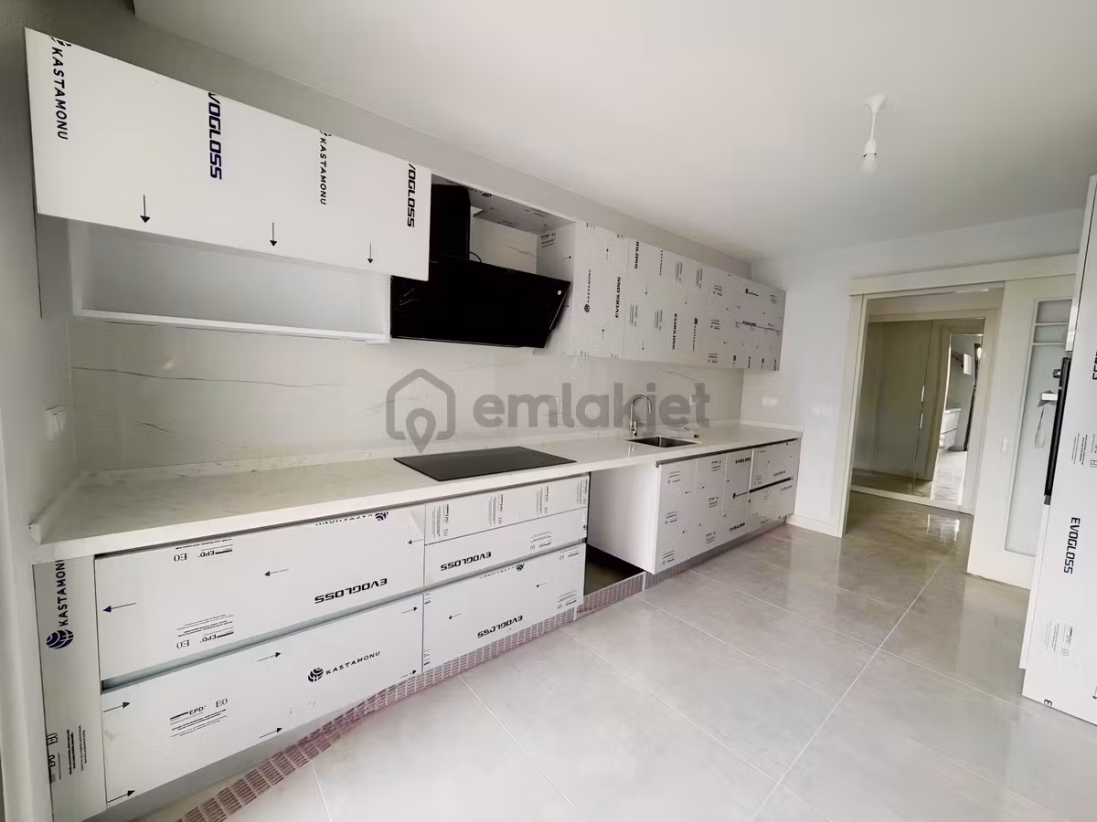 Siltaş Premiumda Satılık 4.kat Boş- Net 150m2 4+1 Ultralüx - 43