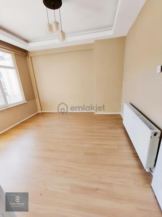 Civandan Belediye'ye Yakın Kiralık 3+1 - 10