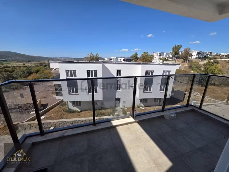 Mumcularda Eşyalı Satılık 1+1 Daire - 6