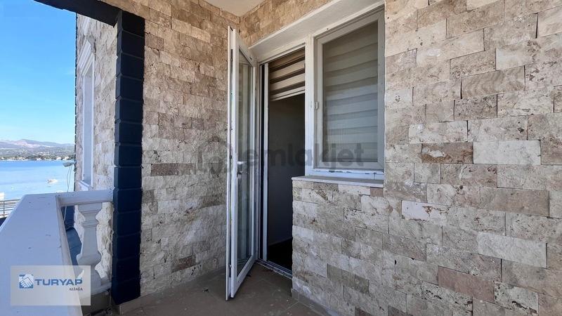 Şakranda Denize Sıfır! İskeleli 2 Adet Tripleks Villa - 30