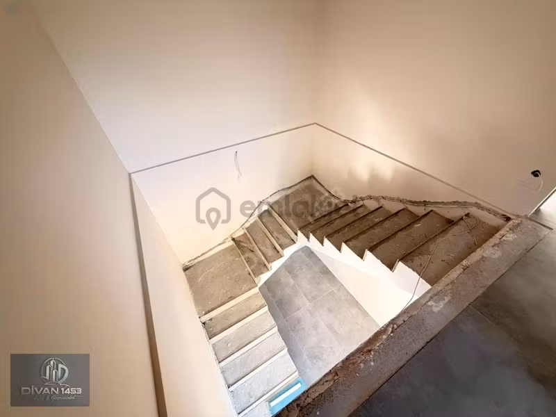 Urla Kuşçularda 4+1 Özel Tasarım Villa - 35