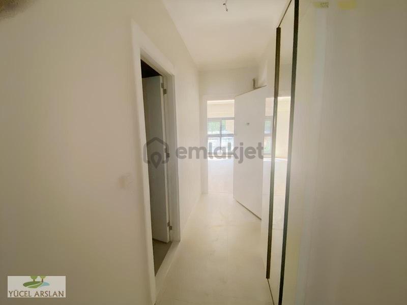Atakent'te Mükemmel Konumda Satılık 1+1 0 Daire - 4