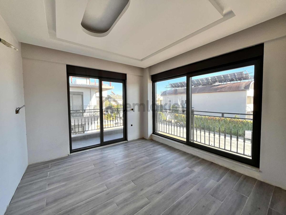Boğazkentte 4.5+1 Müstakil Havuzlu Villa - 17
