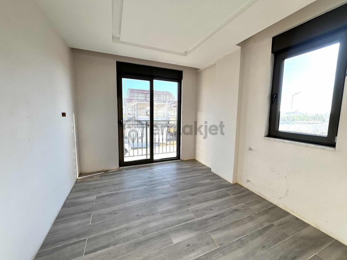 Boğazkentte 4.5+1 Müstakil Havuzlu Villa - 20