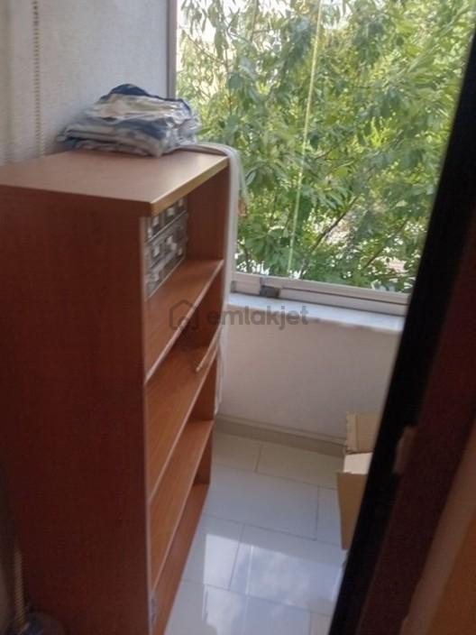 Esem Emlaktan Halkalı Kavaklı,da Cadde Üzerinde Acill )balkonlu - 25