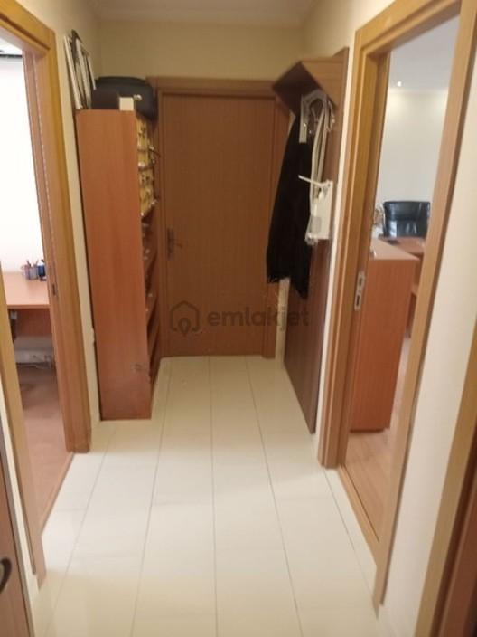 Esem Emlaktan Halkalı Kavaklı,da Cadde Üzerinde Acill )balkonlu - 23