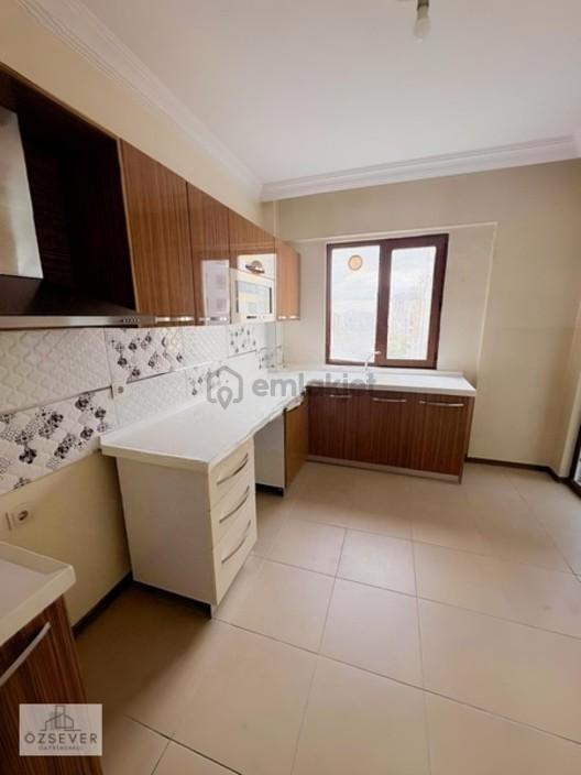 Cadde Üstü Kiralık Daire - 8