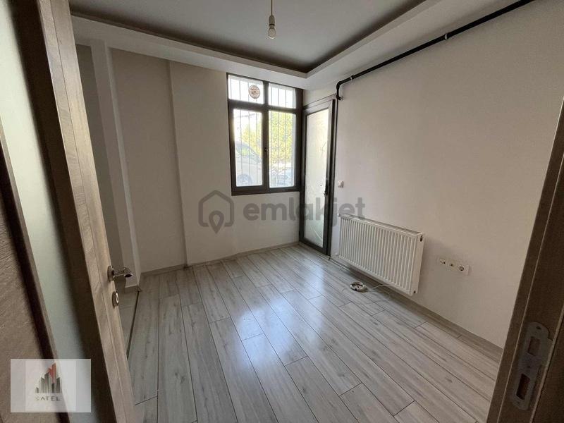 Satel Emlaktan Merkezde Hastahane Yakını 1+1 - 8