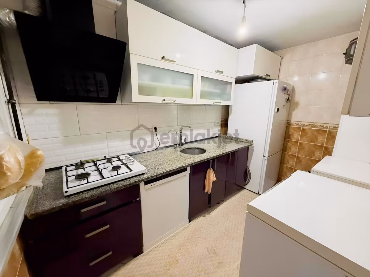 Remax'tan Mahmutbey'de Satılık 2+1 Hisseli Daire - 18