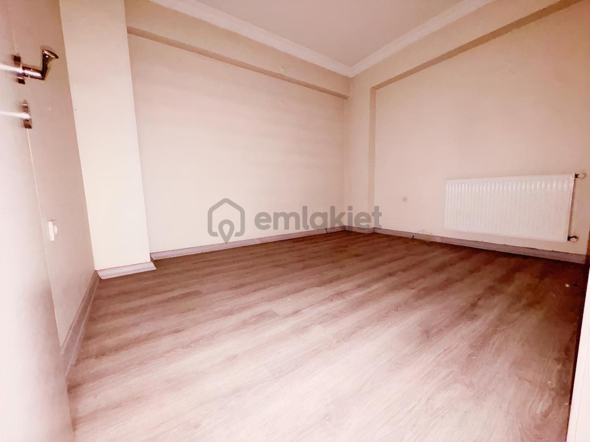 Buca Adatepe Mahallesinde Arakat 1+1 Doğalgazlı Kiralık Daire - 13