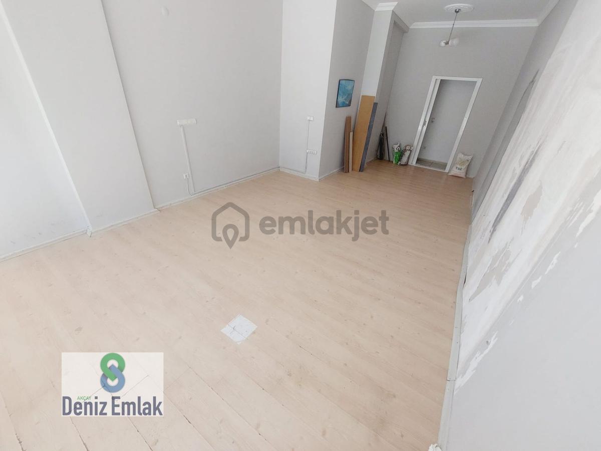 Denizden Altınkum Ege Caddesinde Kiralık İşyeri. - 15