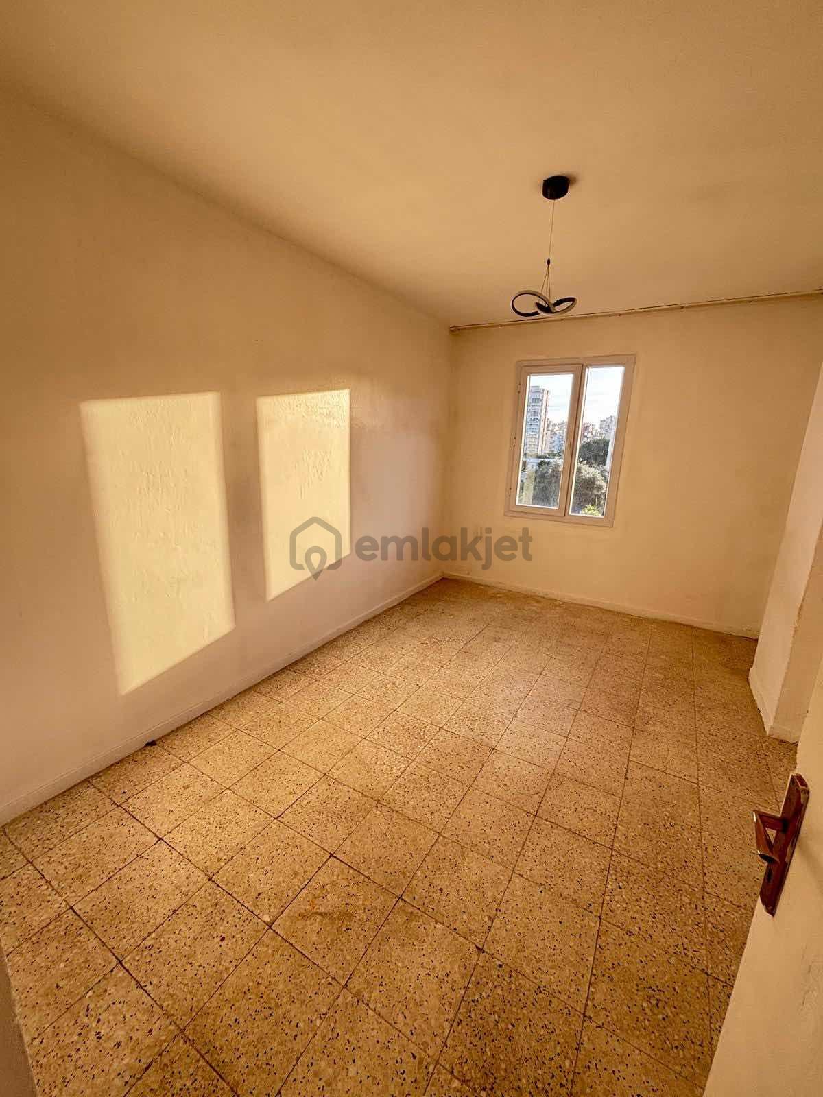 Aşağı Alata'da Kiralık 3+1 Daire !! - 5