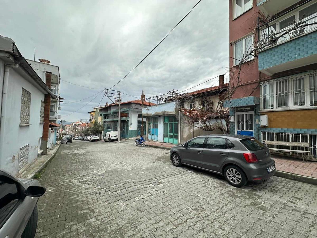 Tavas Merkez'de Komple Müstakil Satılık Bina - 34
