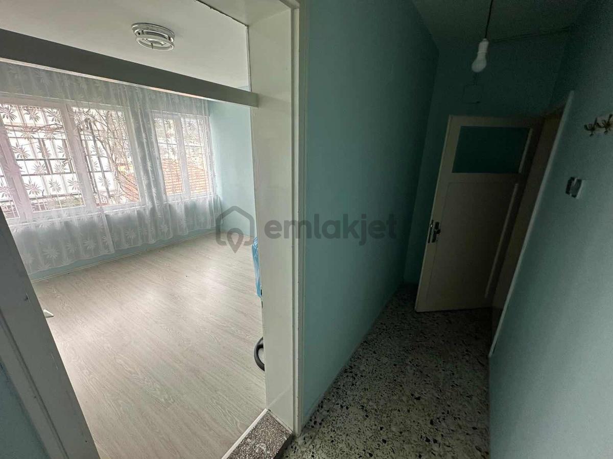 Tavas Merkez'de Komple Müstakil Satılık Bina - 26