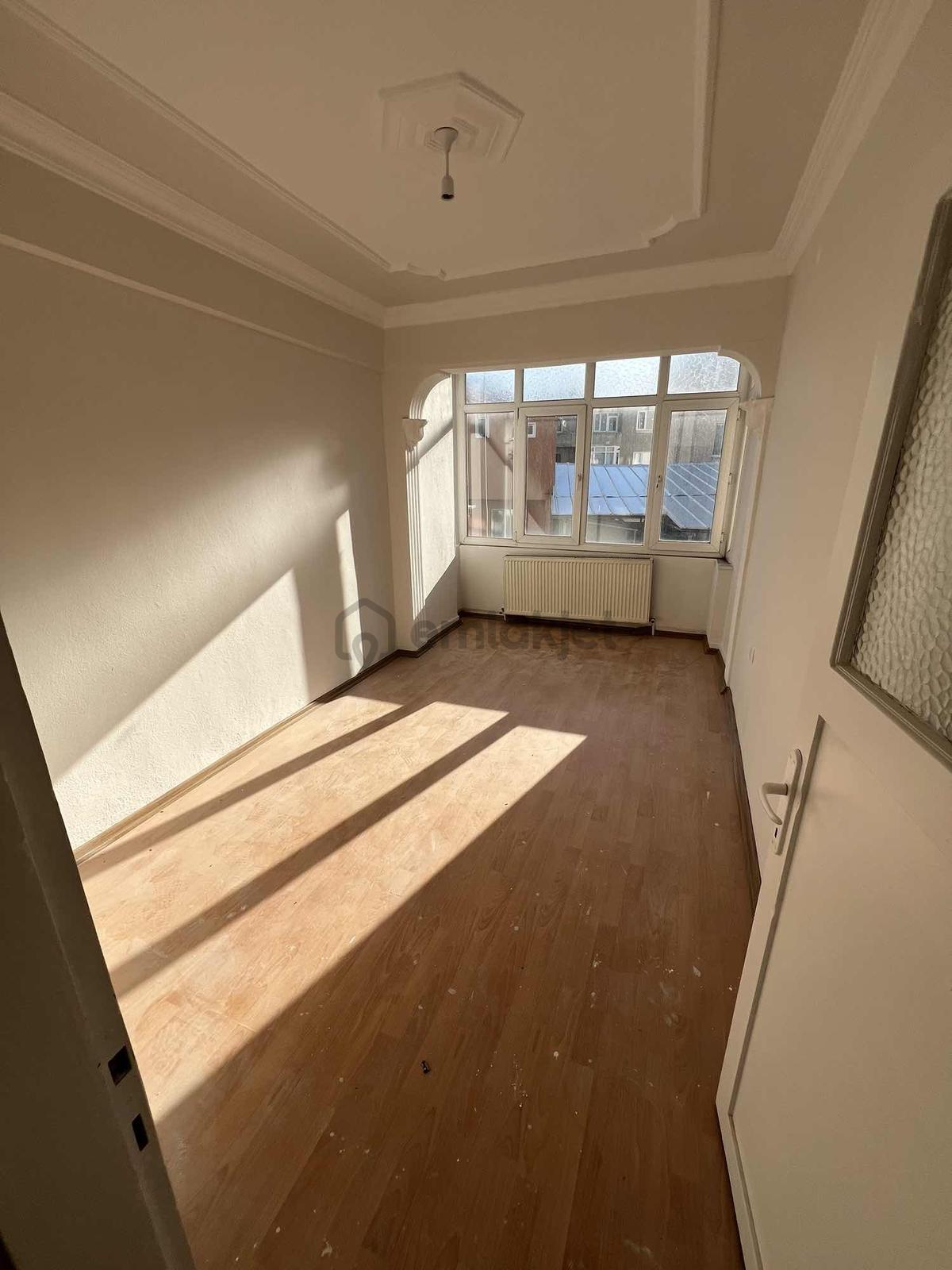 Kiralık 2+1 Doğalgazlı Merkezi Konumda - 4