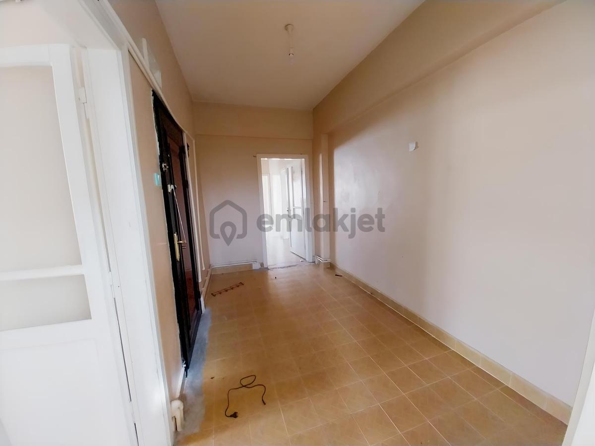 Güven Emlak'tan Cadde Üzeri Satılık 3+1 Daire - 20