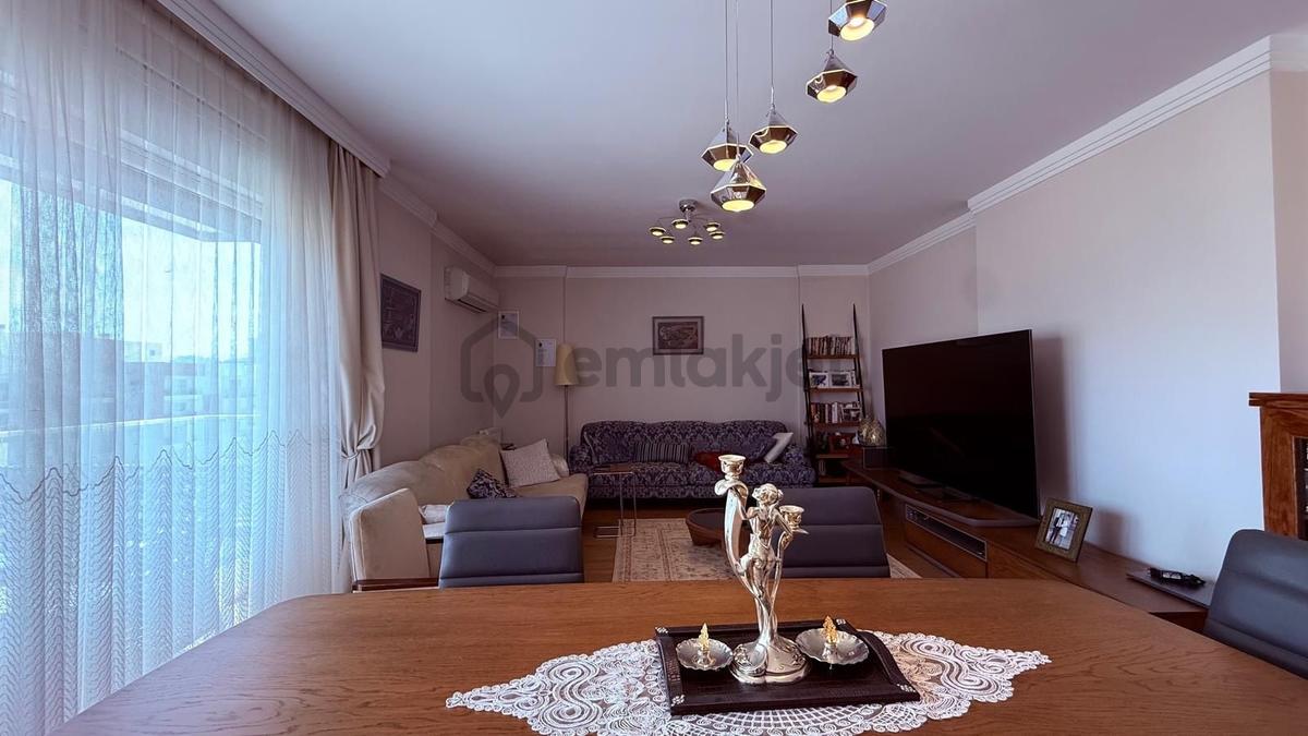 Mavişehir Modern 1 Sitesinde 4+1 Dubleks Daire - 3