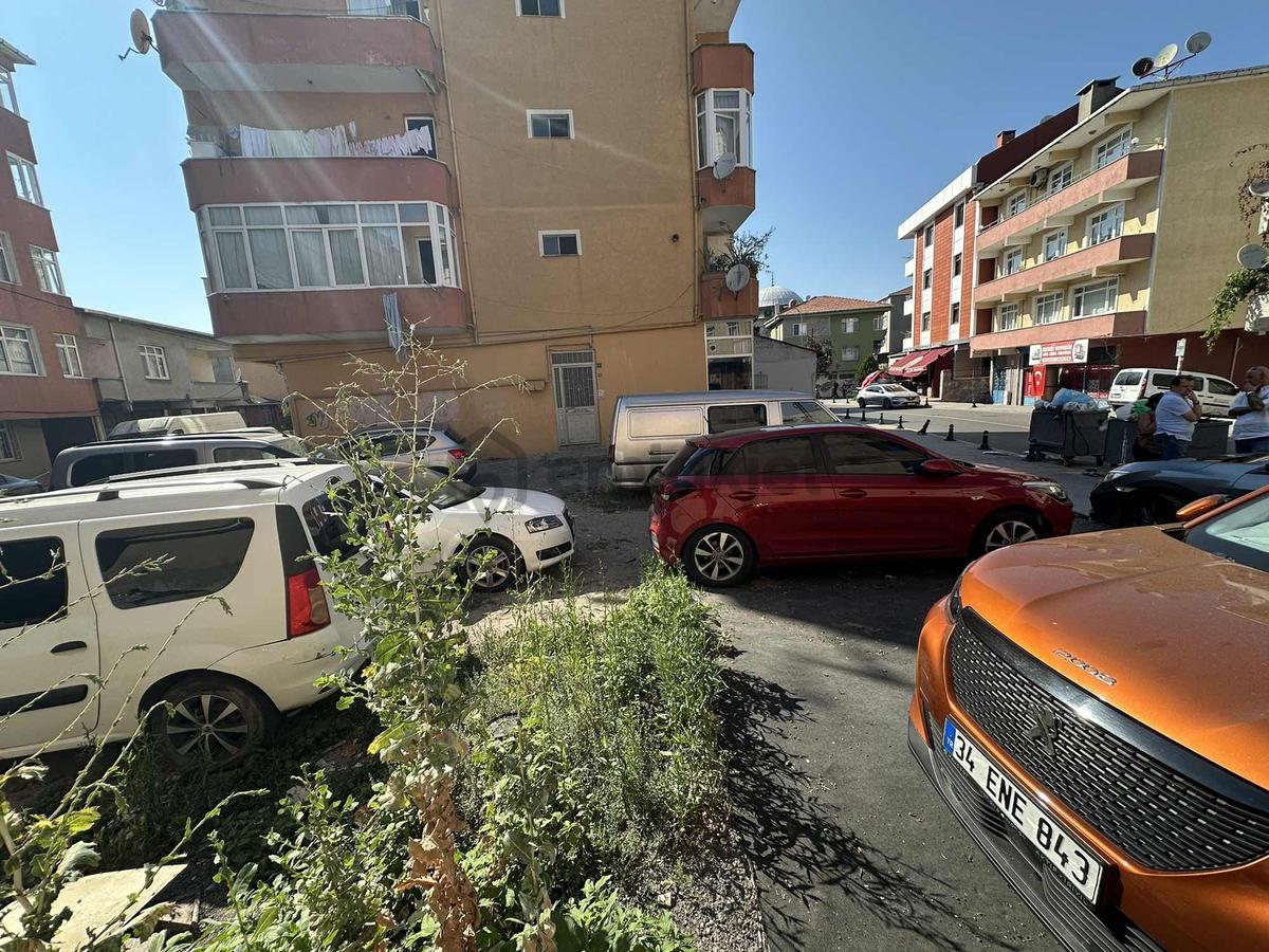 Ümraniye Esenşehir Mah'de 166 M2 Satılık Arsa - 3