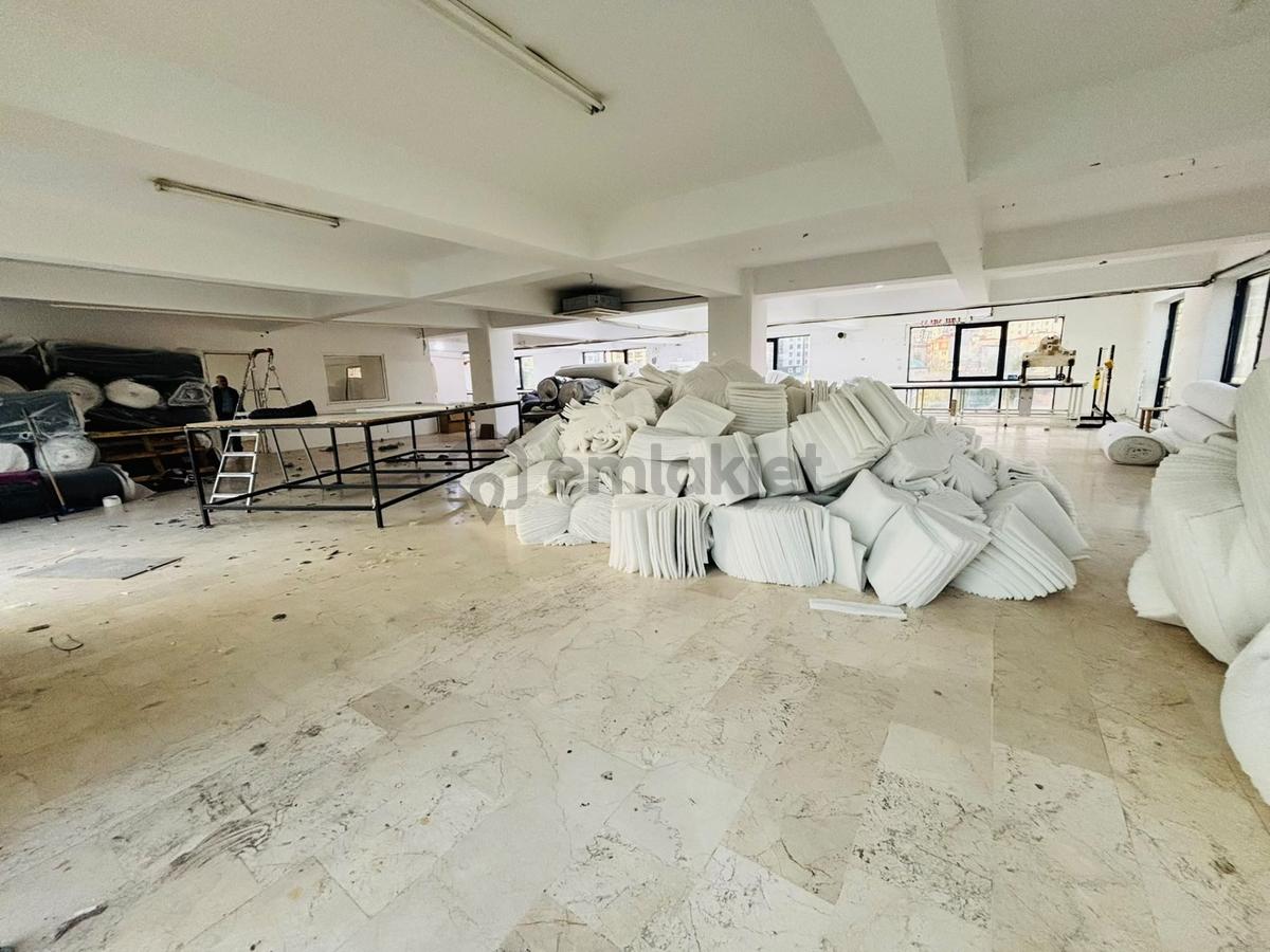 Mertcan'dan E-5'e Cephe 450 M2 Kullanım Alanlı İş Yeri - 3