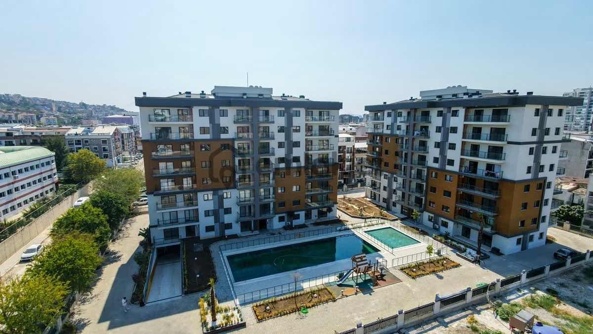 İzka North Kiralık 2+1 Havuz Manzaralı