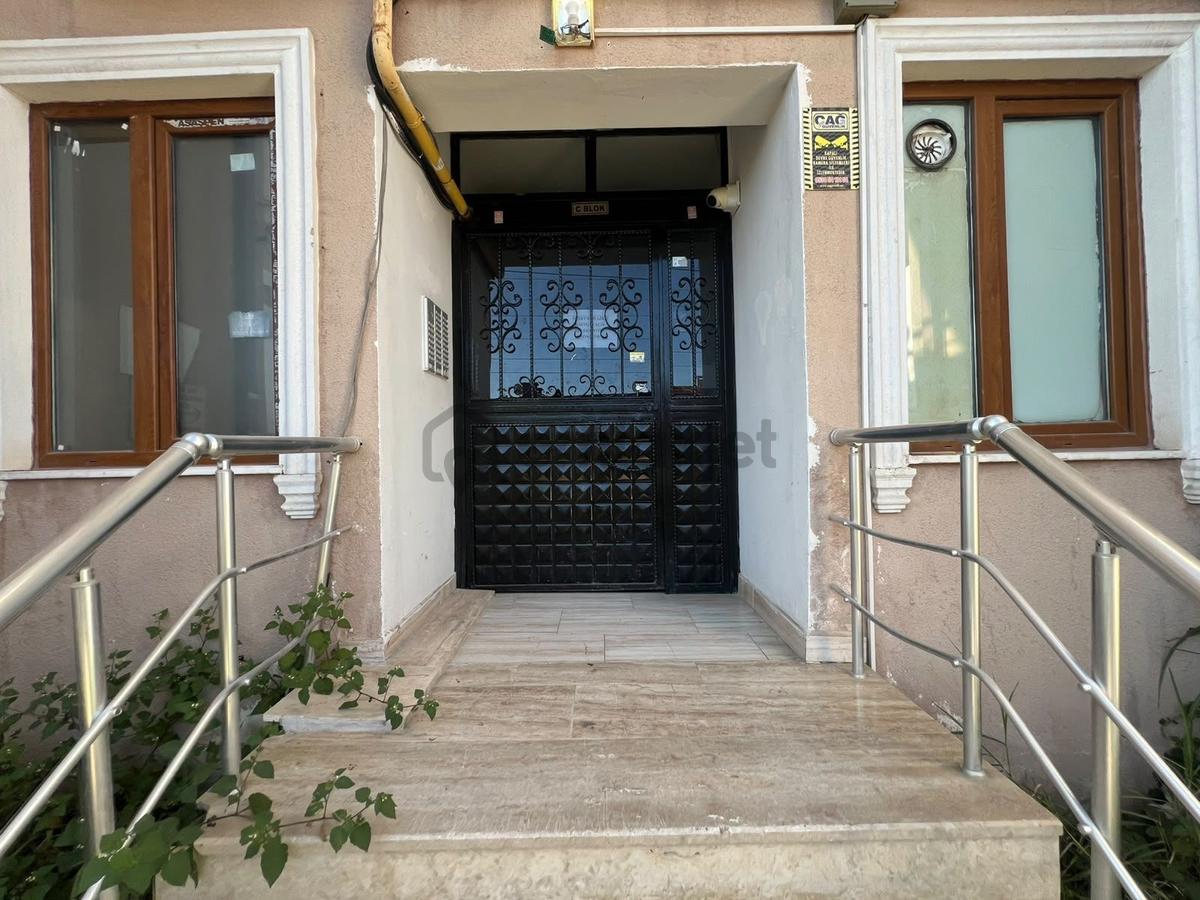 Sakarya Kampüse Yürüme Mesafesinde 1+1 Daire - 13
