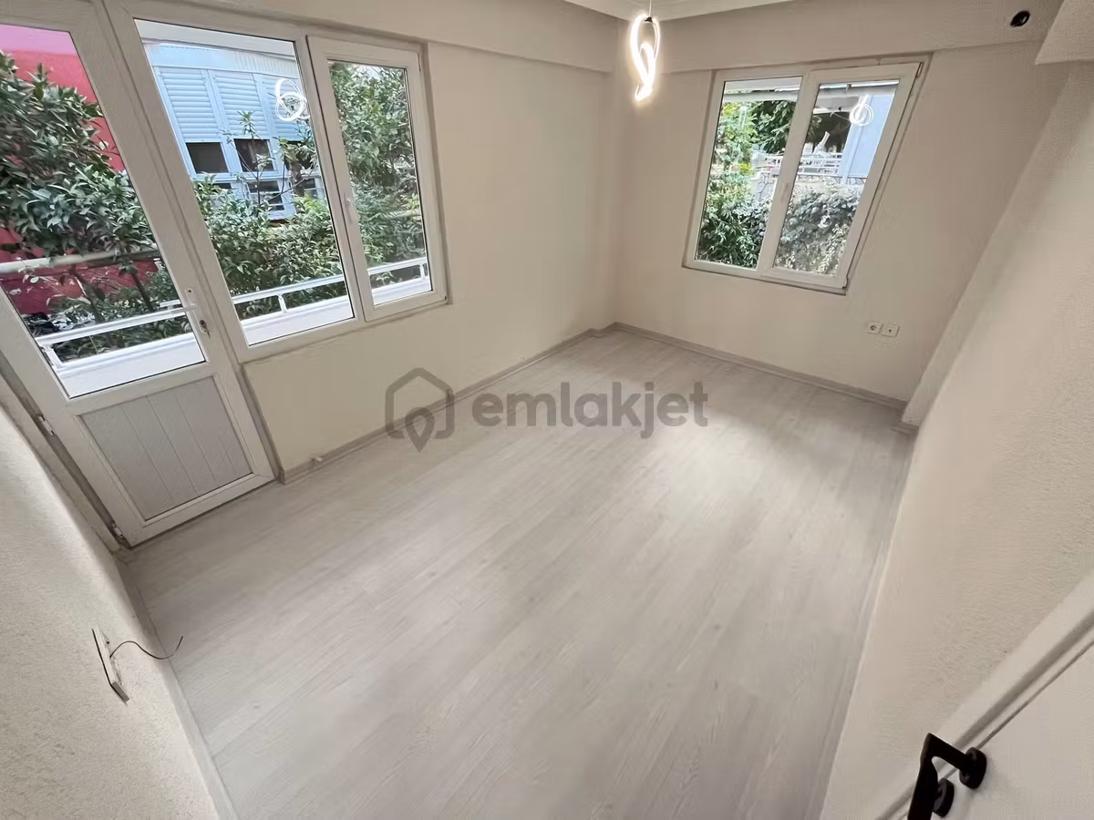 ▀güçten Altınkumda Denize Sadece 200m Bahçeli Ebeveynli 2+1daire - 4