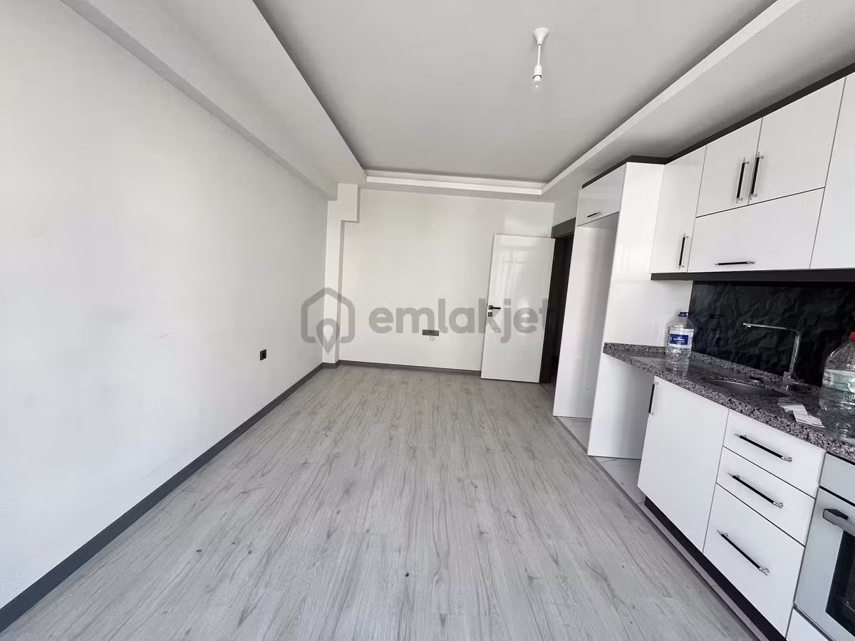 Üçevler Mahallesi'nde Kiralık1+1 Daire/home Ofis - 16