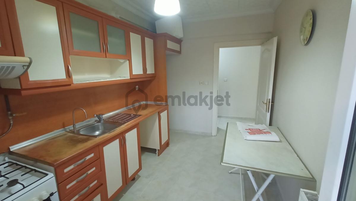 Adil Mahallesinde Site İçerisinde 2+1 Kiralık Daire - 11