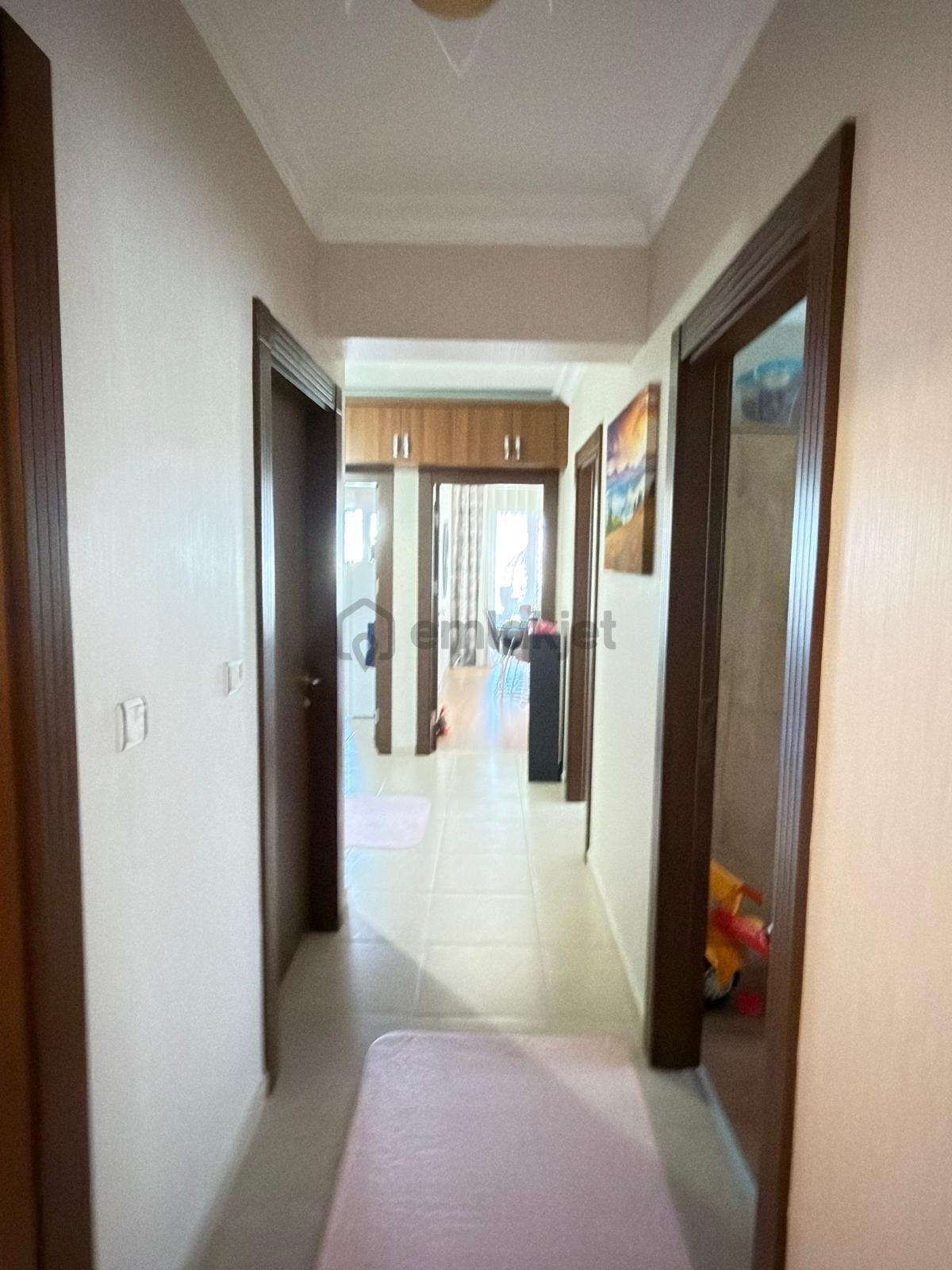 Batıkent Merkezi Konumda Ara Kat Geniş 3+1 Daire - 24
