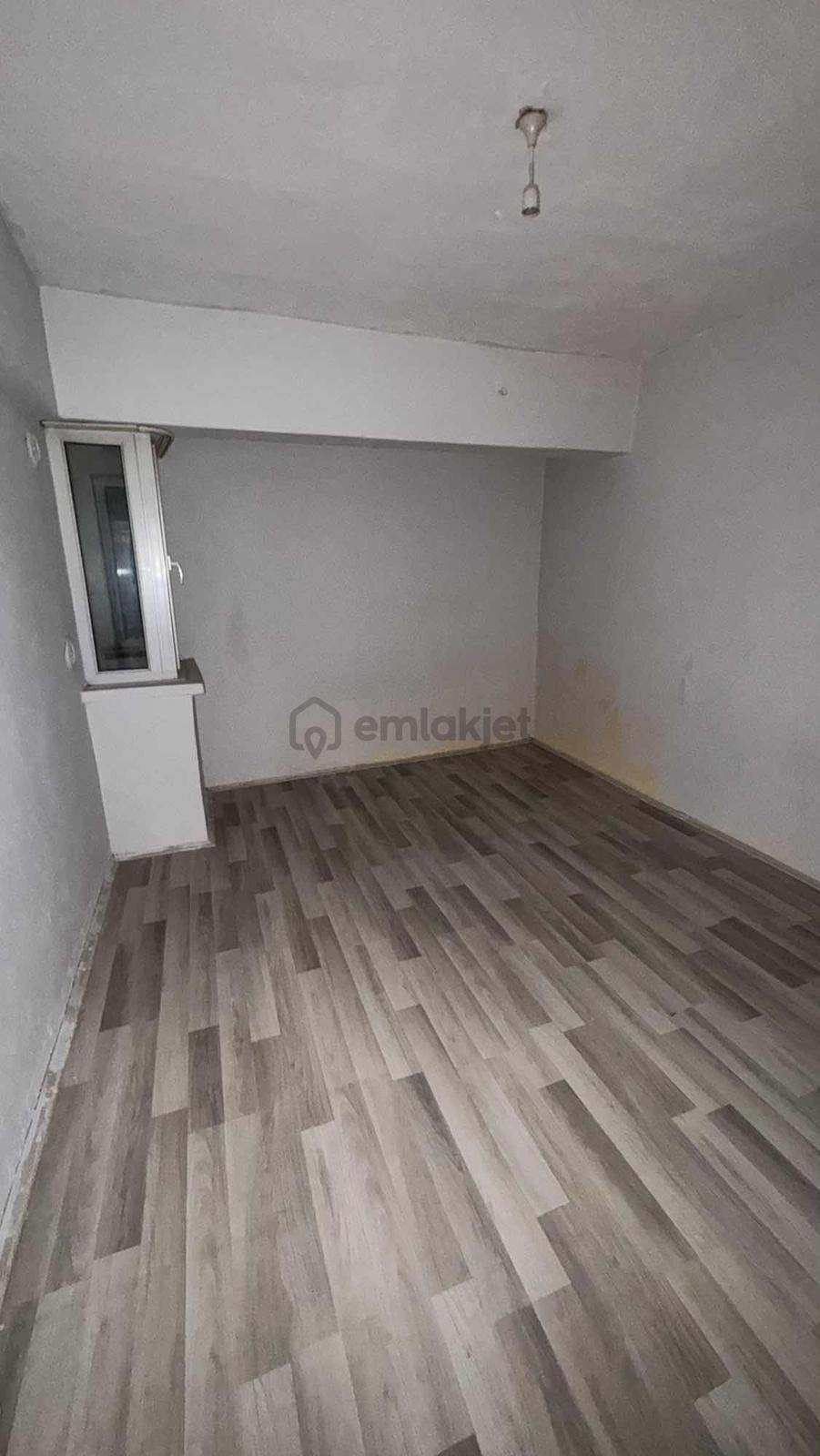 Kadınana Caddeainde Par Afyon Avm Yürüme Mesafesinde - 5