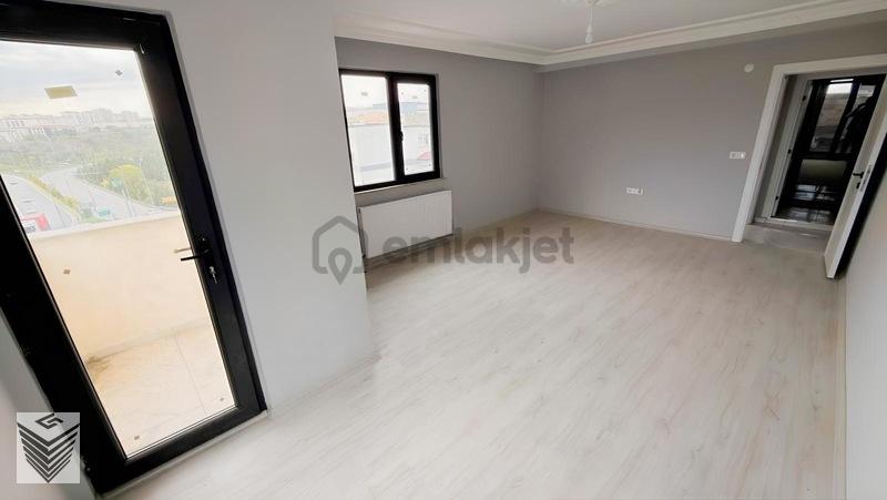 2+1 Üst Dublex..eminevim Vs Uygun..130 M2..kullanışlı..teraslı - 9