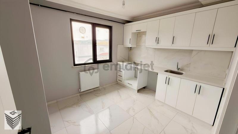 2+1 Üst Dublex..eminevim Vs Uygun..130 M2..kullanışlı..teraslı - 4