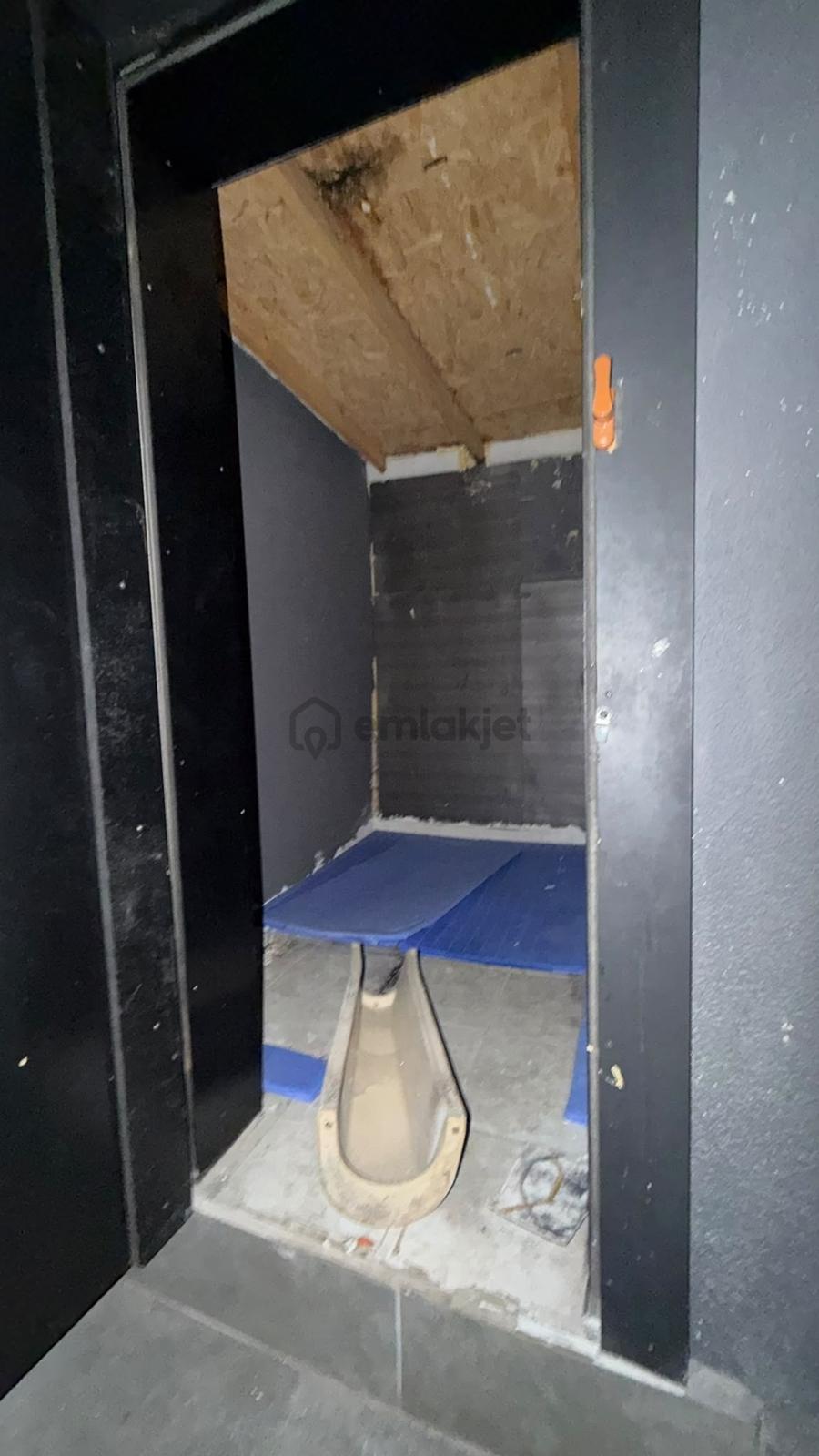 Avcılar E-5 Yanyol Üzerinde 300 M² Kiralık Dükkân - 17