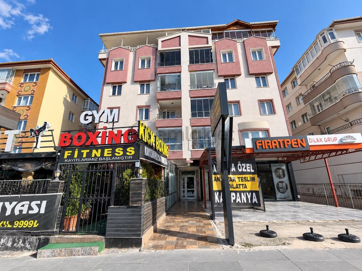 Emlak Danışmanım'dan║12.cadde Üzeri 1+1 ║asansörlü║geniş Daire║ - 23