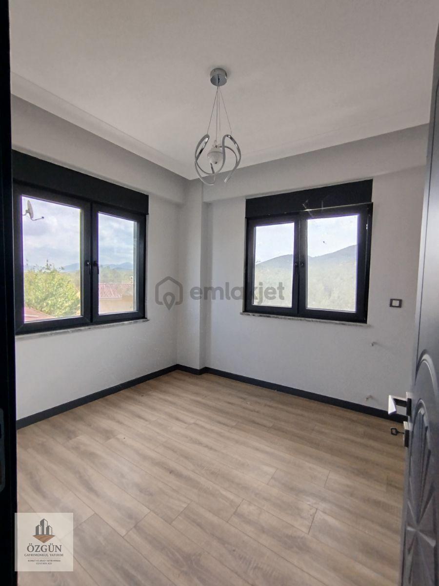 Özgünden İskelede 5+1 Bahçeli Tribleks Villa - 15
