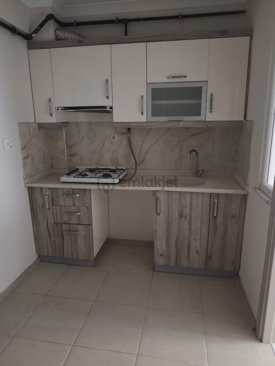 Büyükdere 1+1 Ayrı Mutfaklı Kiralık Daire - 2